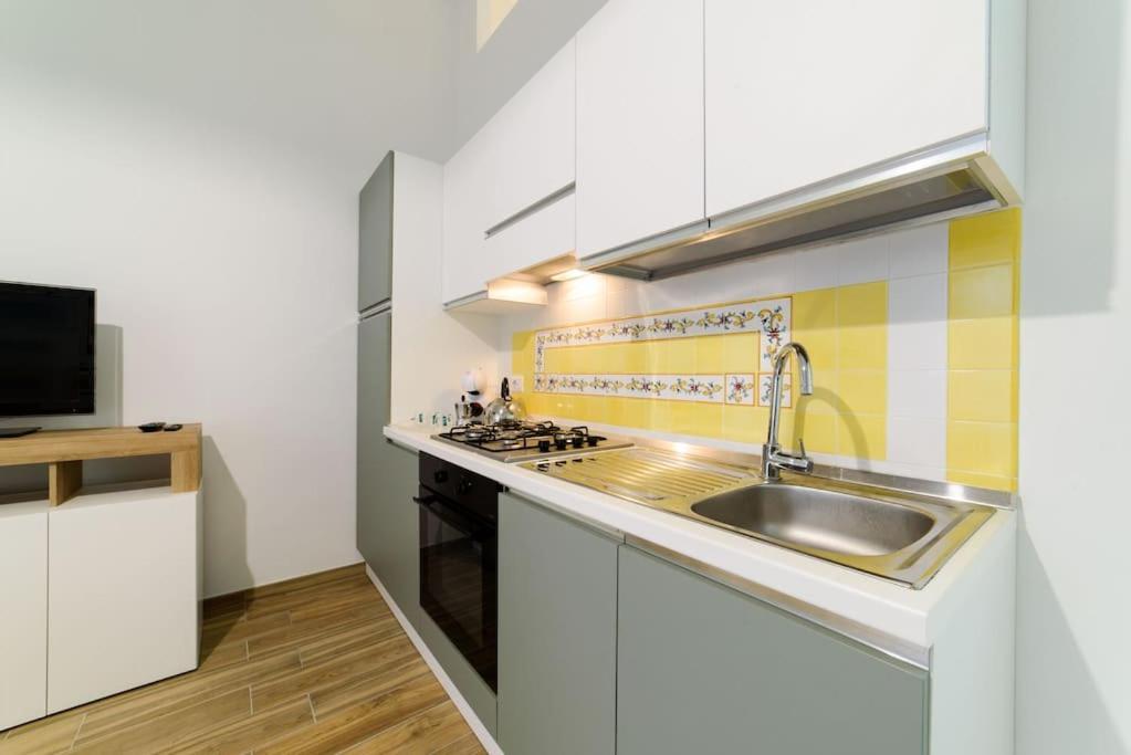 Stazione Treni - Wi-Fi & Netflix Cozy Space Apartment Salerno Luaran gambar